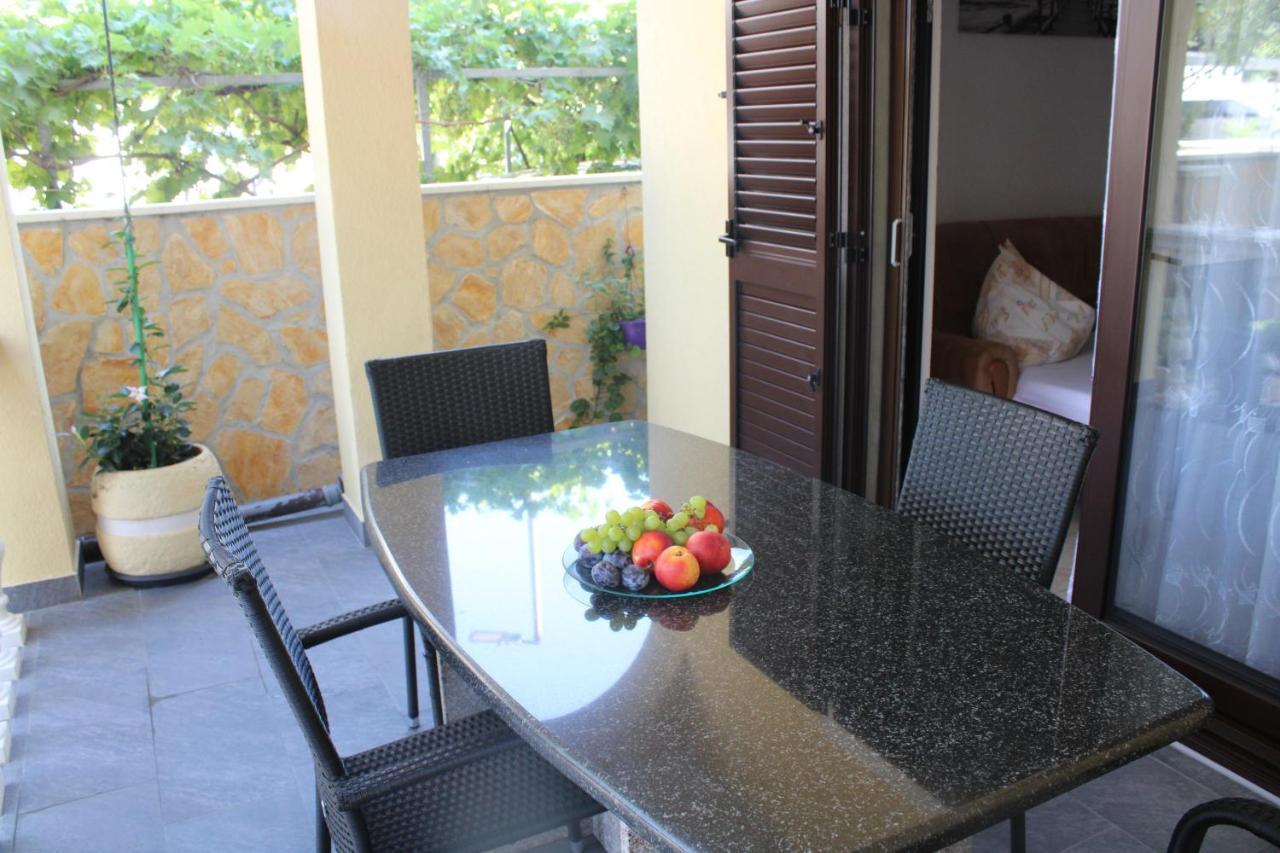 Apartments Villa Macola Трогир Экстерьер фото