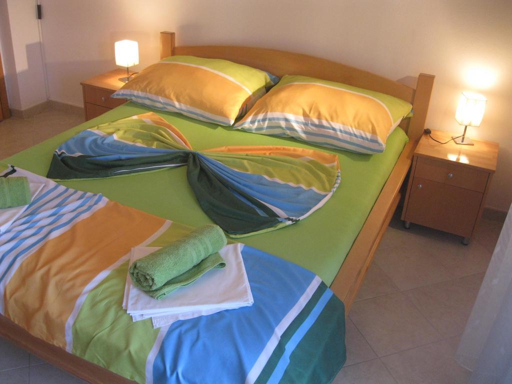 Apartments Villa Macola Трогир Экстерьер фото