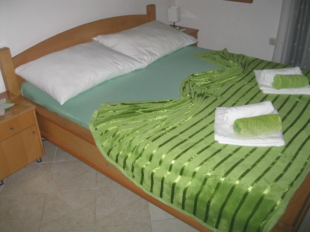 Apartments Villa Macola Трогир Экстерьер фото