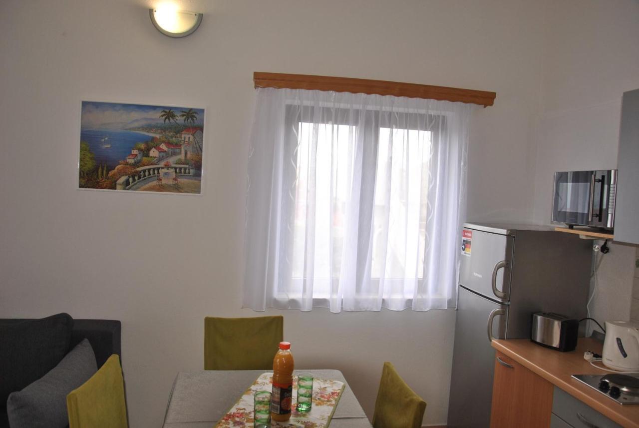 Apartments Villa Macola Трогир Экстерьер фото